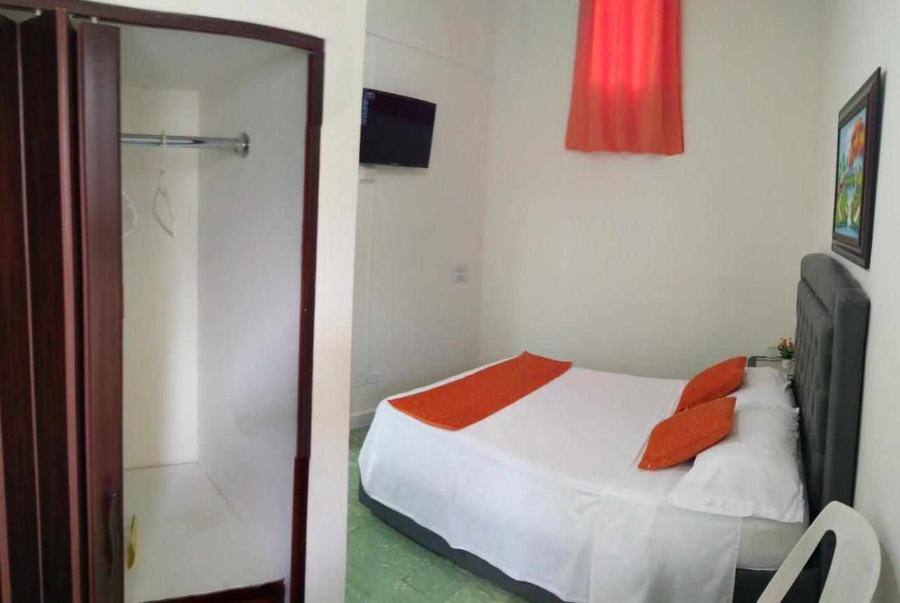 Arboleda Hostal Santo Domingo Exterior photo