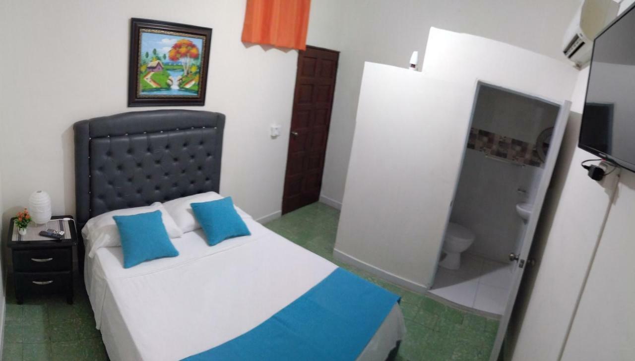 Arboleda Hostal Santo Domingo Exterior photo