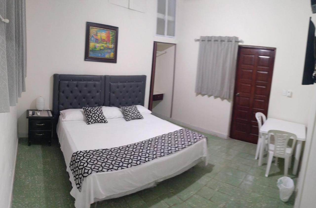 Arboleda Hostal Santo Domingo Exterior photo